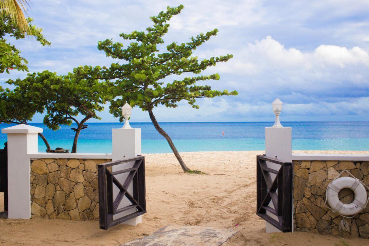 Coyaba Beach Resort St. George's Zewnętrze zdjęcie